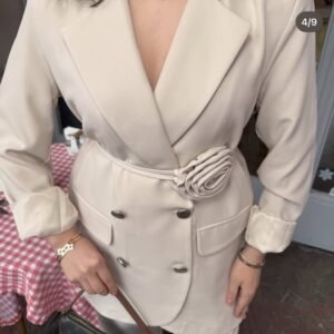 Alternative view of Asmar costume 🦢